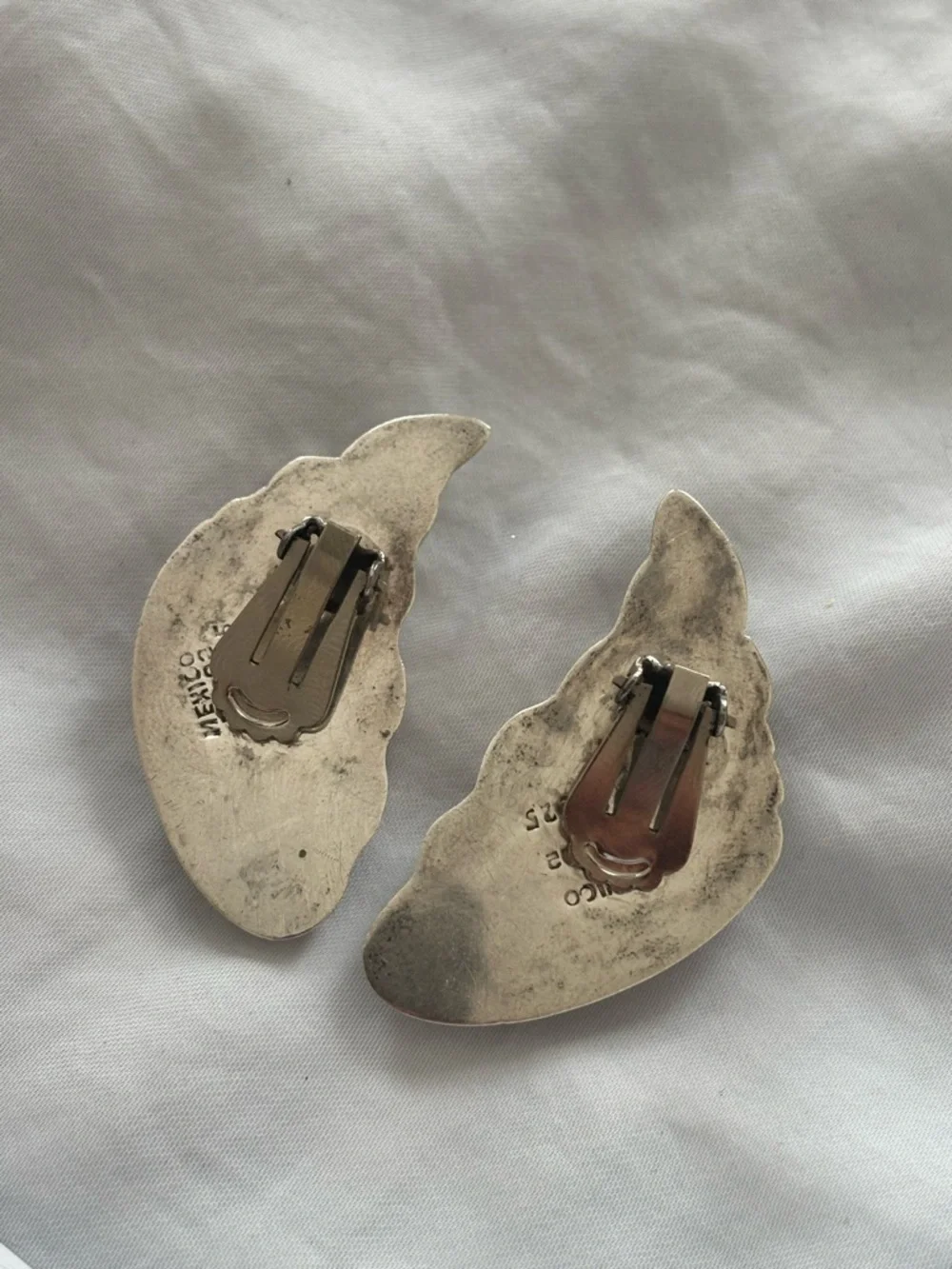 Vintage Oyster Shell Sterling Silver Earrings - Picture 6 of 7